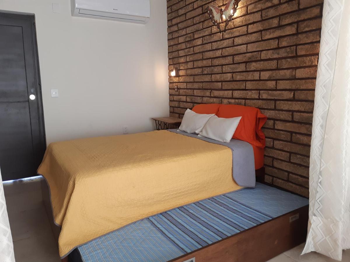 Aguacate Suites Mazatlán Buitenkant foto