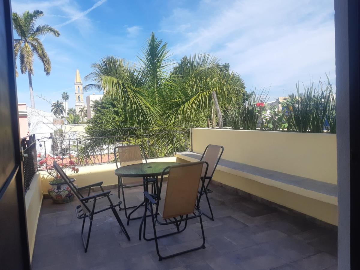 Aguacate Suites Mazatlán Buitenkant foto