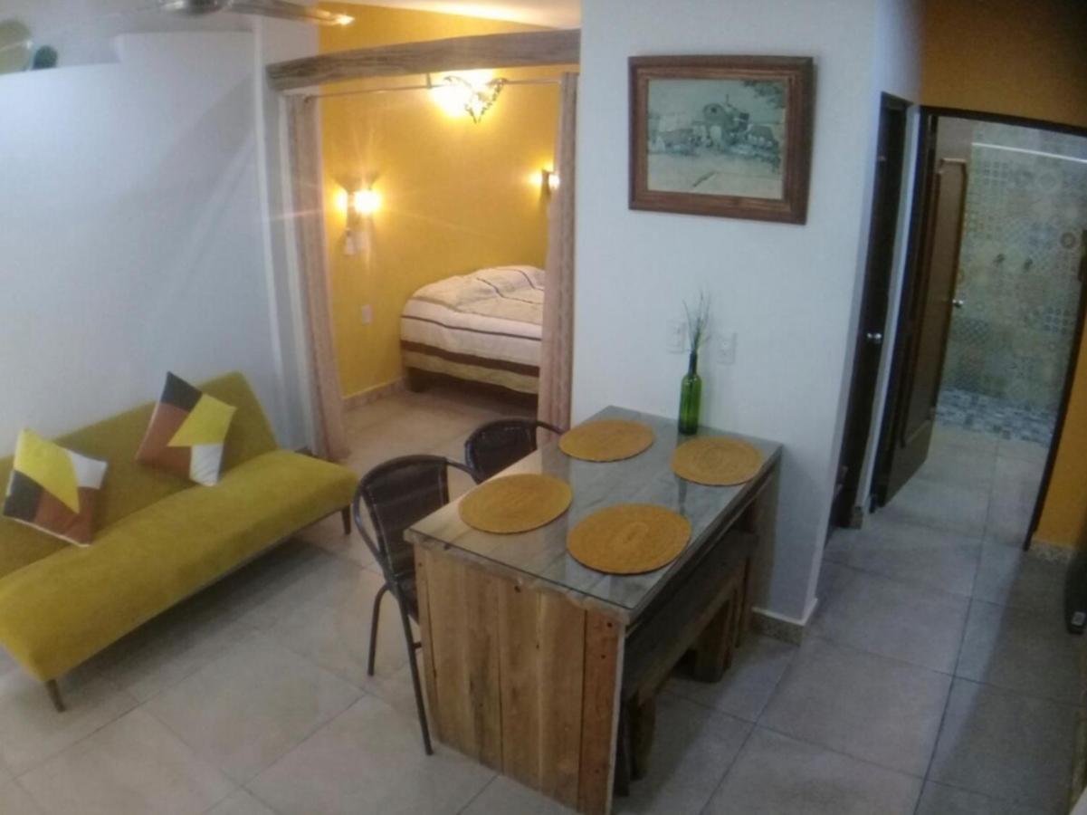 Aguacate Suites Mazatlán Buitenkant foto