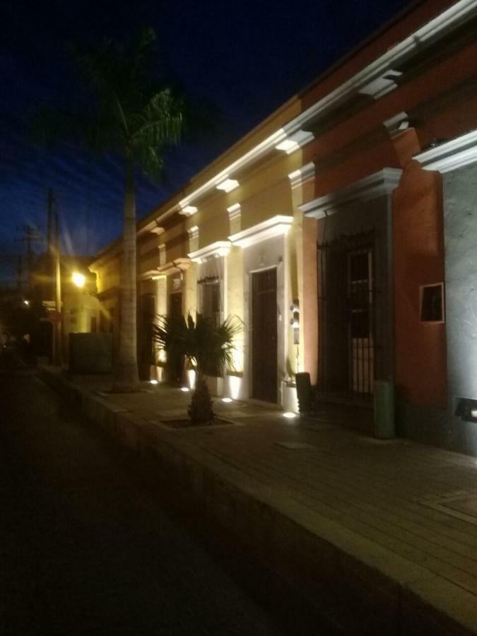 Aguacate Suites Mazatlán Buitenkant foto